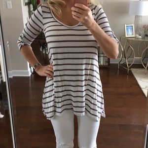 New listing 🎉Cute top